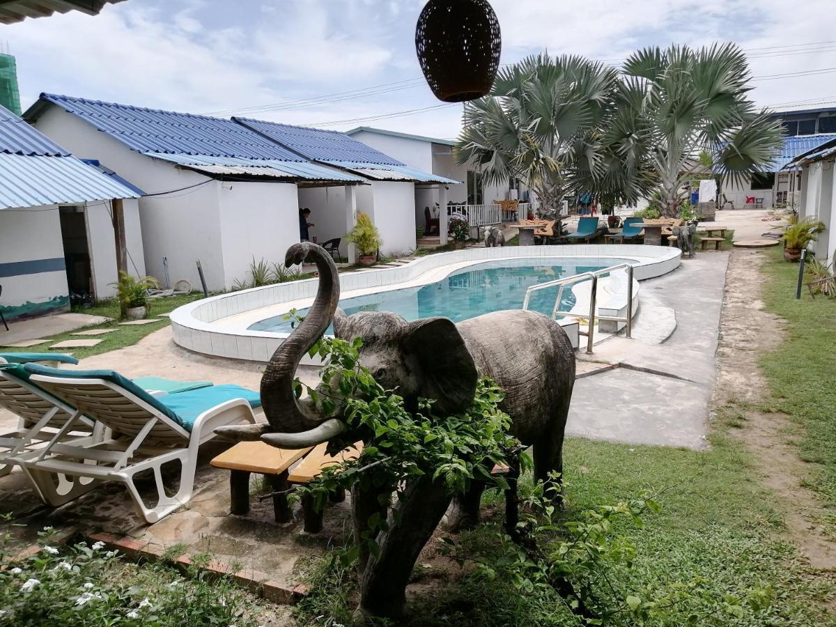 סיהאנוקוויל Pat Pat Guesthouse מראה חיצוני תמונה