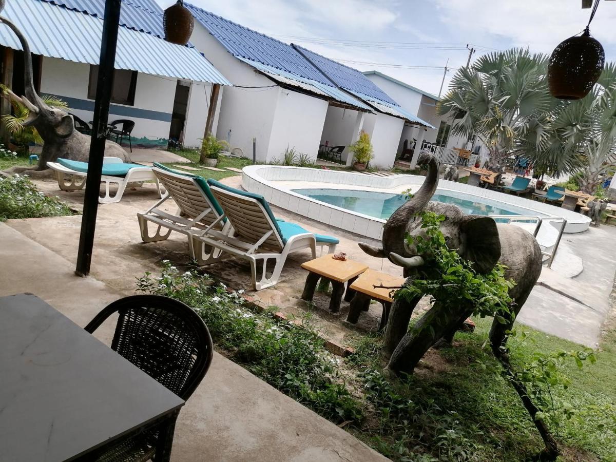 סיהאנוקוויל Pat Pat Guesthouse מראה חיצוני תמונה